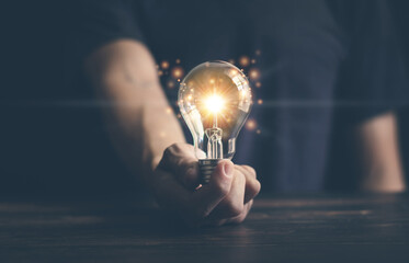 初一上地理南极洲的自然环境手抄报